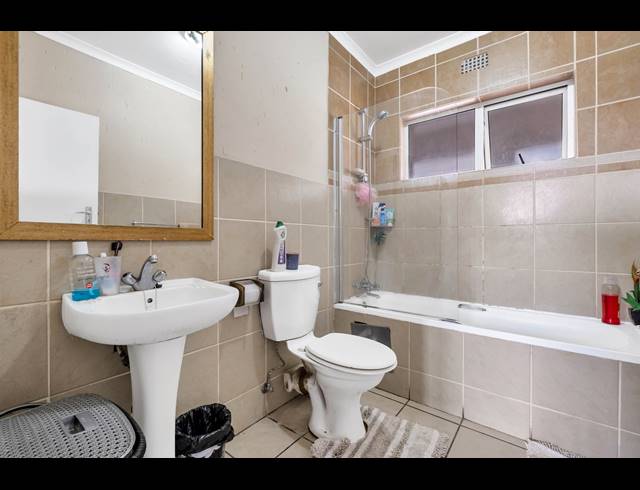 1 BEDROOM APARTMENT FOR SALE IN FERNDALE